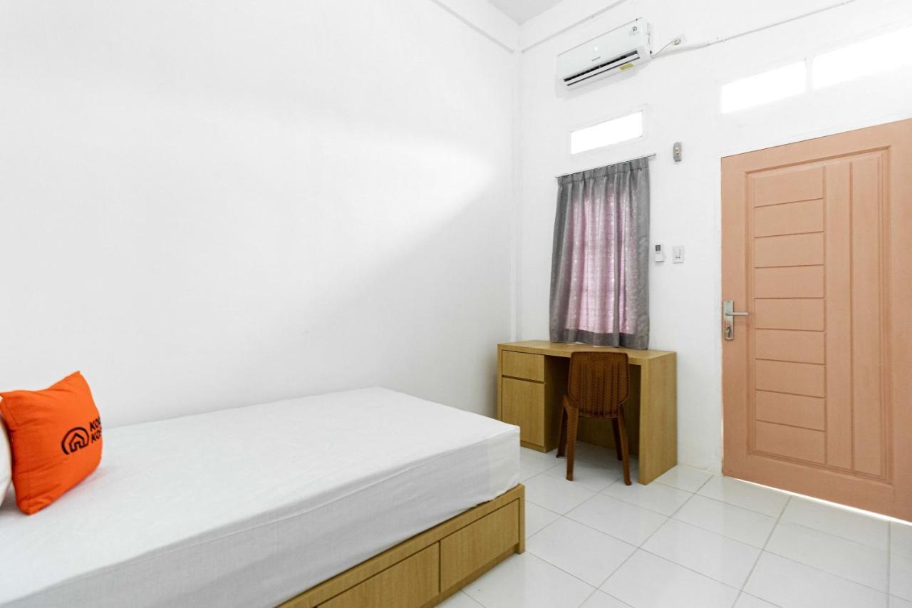 KoolKost At Jalan Ciheulang Bandung - Minimum Stay 30 Night Bagian luar foto